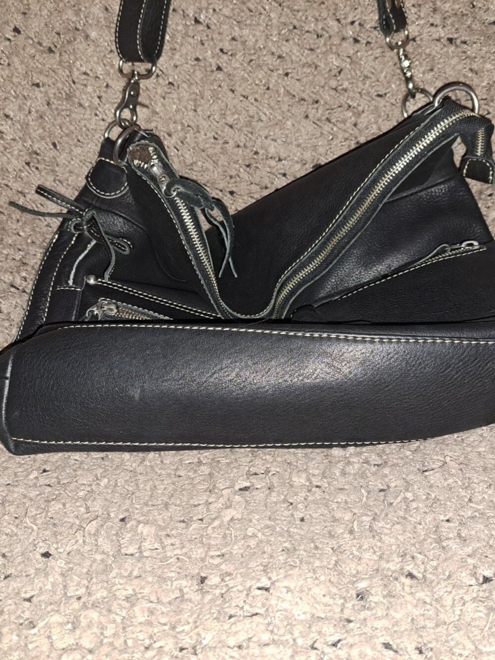 HIP-CANADA MAPLE LEAF-Vintage Black Thick Leather Foldover Bag-Silver-Near Mint - Picture 7 of 9